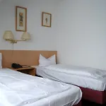 Rugs - Self Check-in 3* Dusseldorf