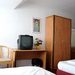 Hotel Rugs - Self Check-in