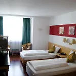Hotel Rugs - Self Check-in Dusseldorf