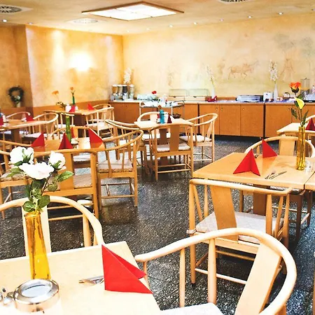 Batavia Hotel 3*