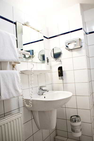 Rugs - Self Check-in Hotel 3*