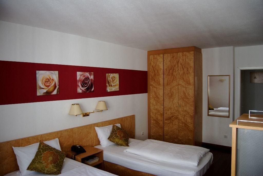 Rugs - Self Check-in Dusseldorf