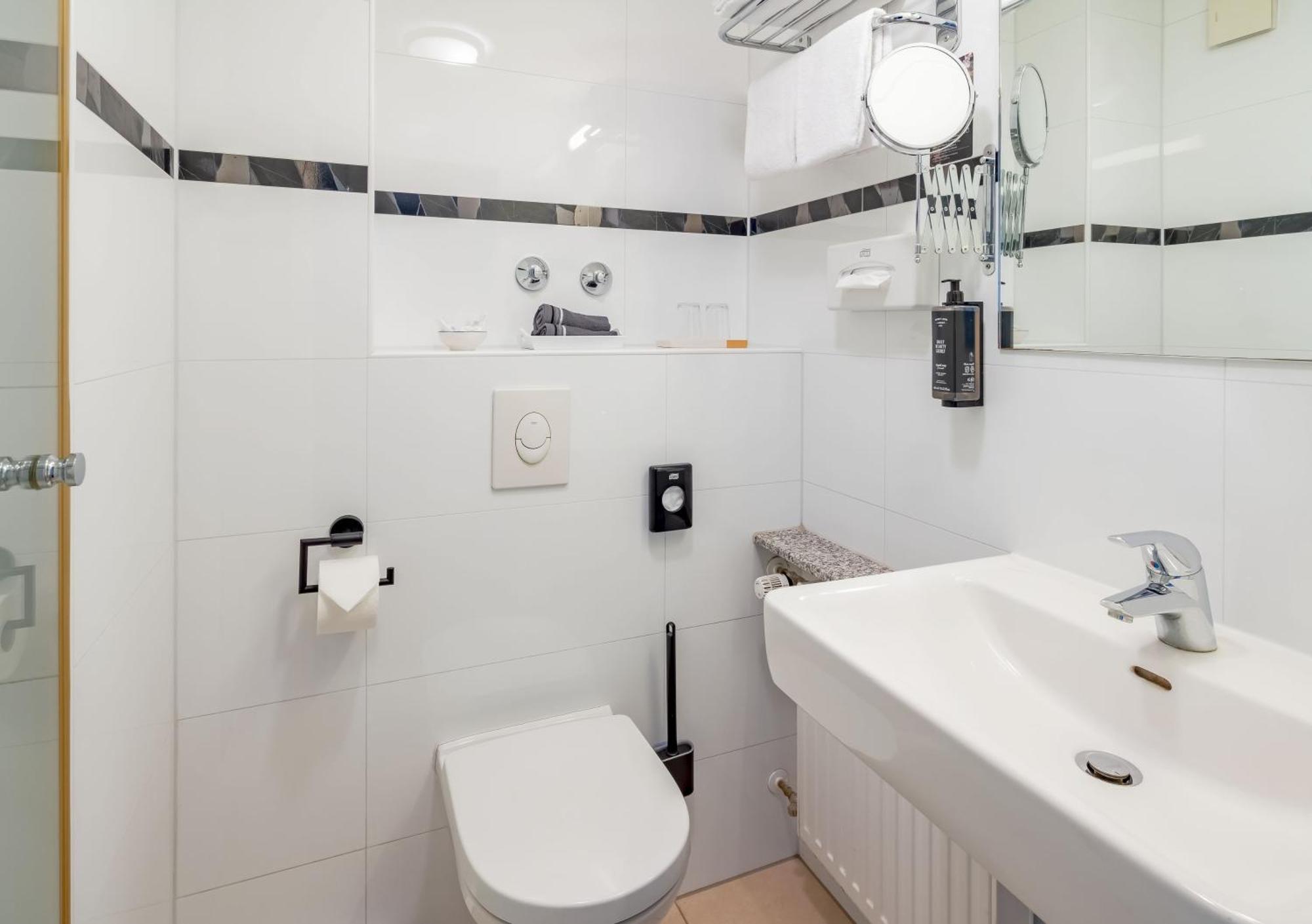 Rugs - Self Check-in Hotel Dusseldorf