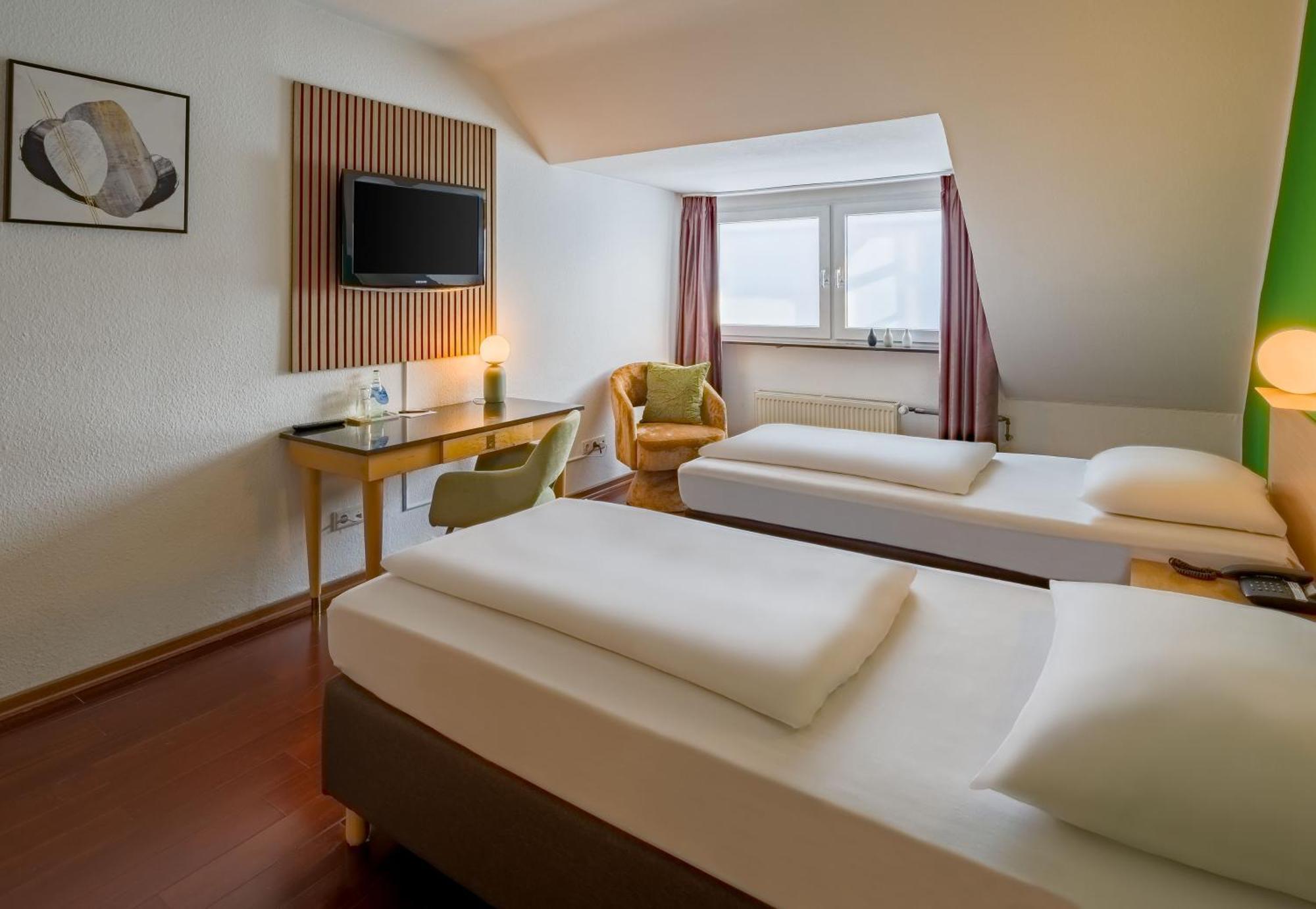 Rugs - Self Check-in Dusseldorf