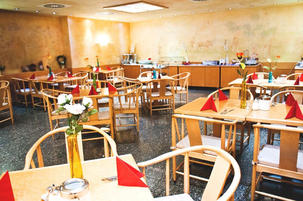 Rugs - Self Check-in Hotel 3*