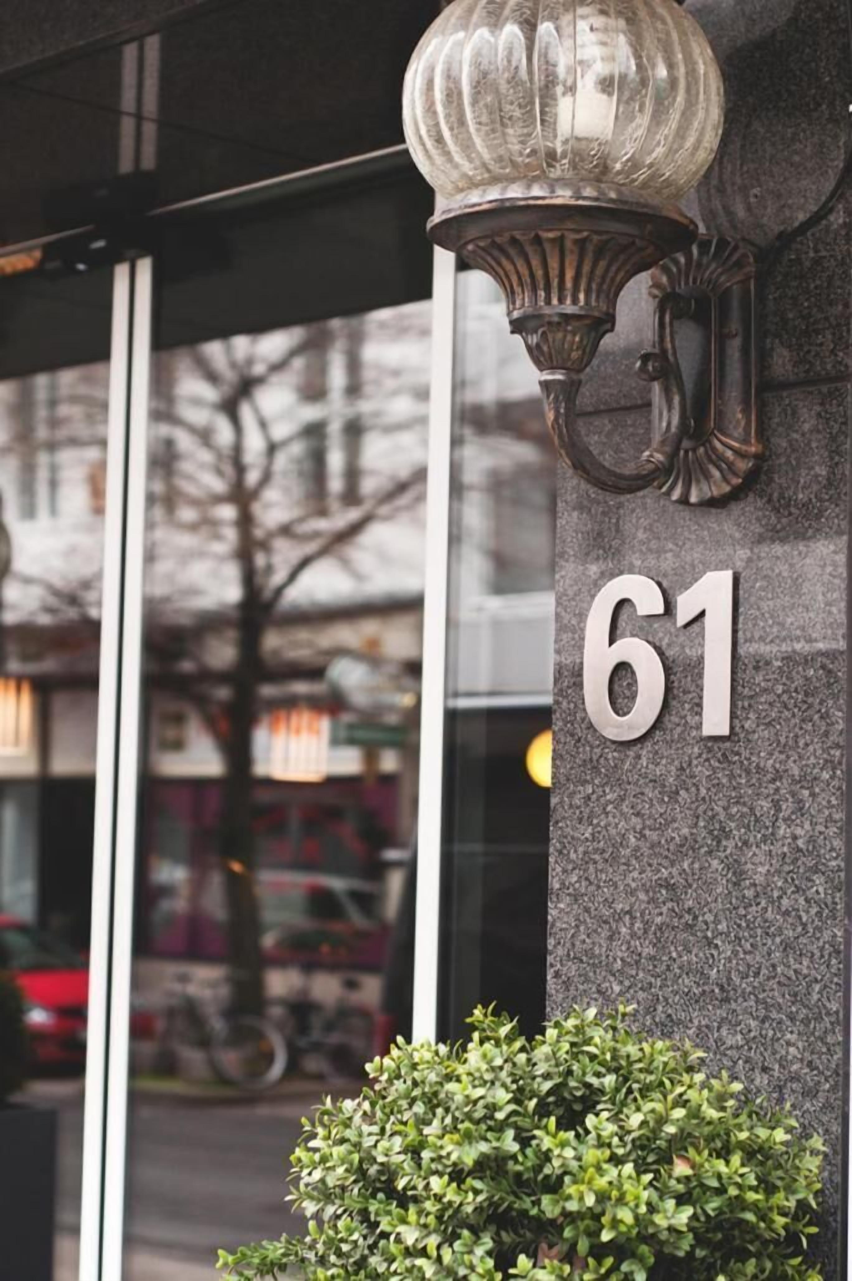 Rugs - Self Check-in Hotel