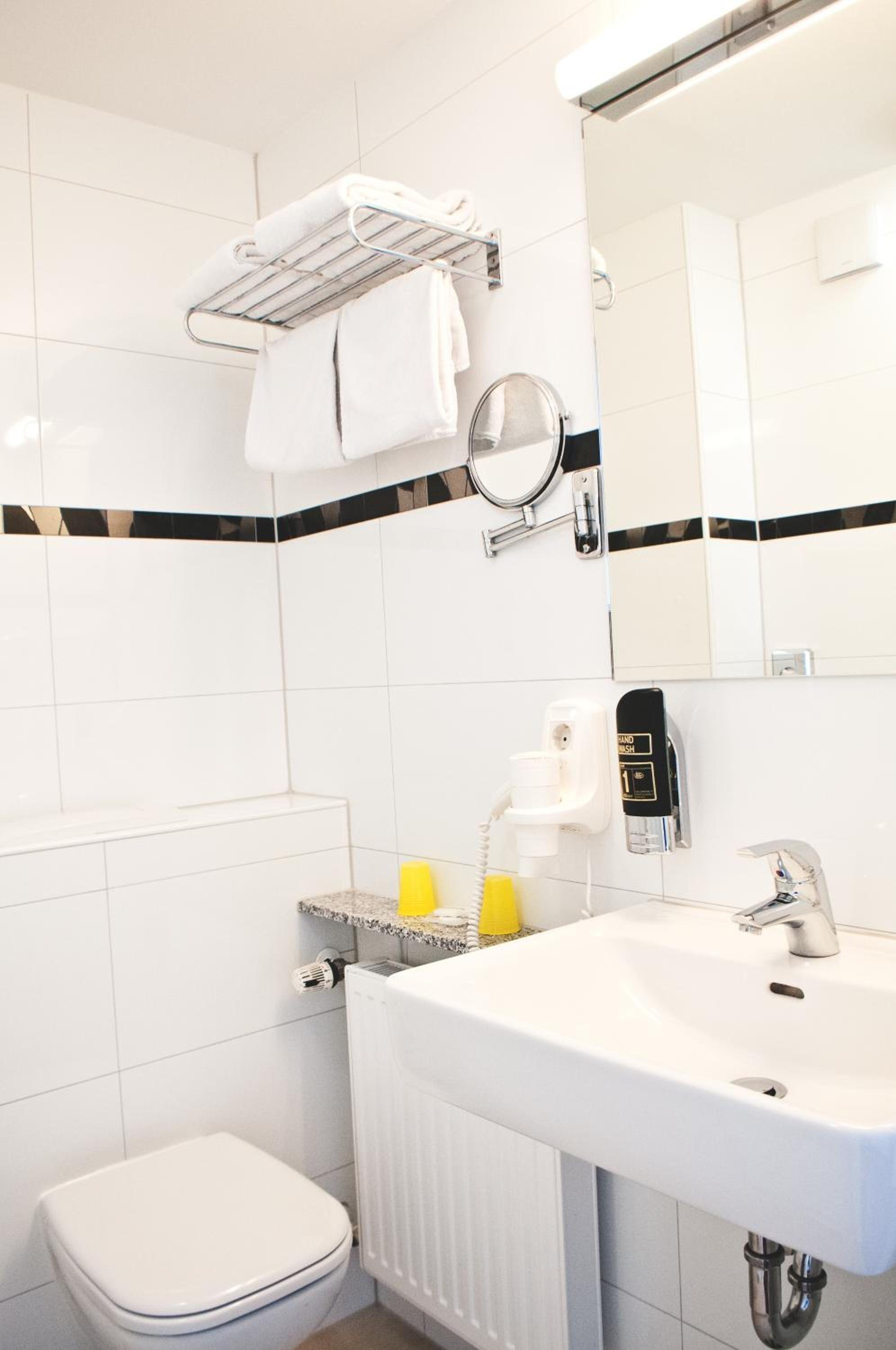 Rugs - Self Check-in Dusseldorf