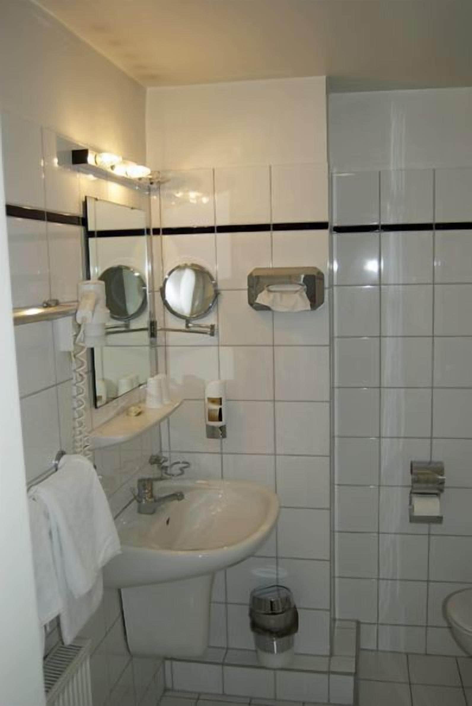 Rugs - Self Check-in 3*