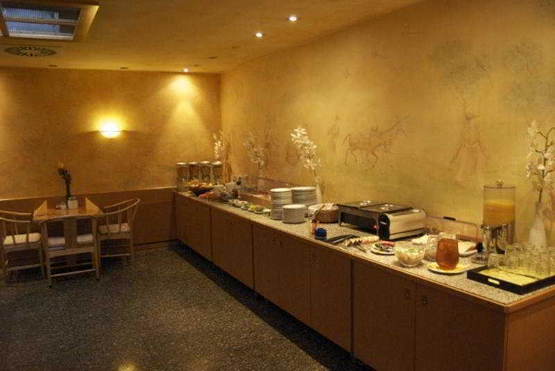 Rugs - Self Check-in Hotel