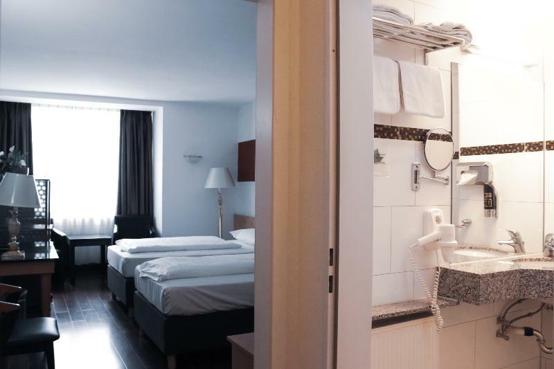 Hotel Rugs - Self Check-in